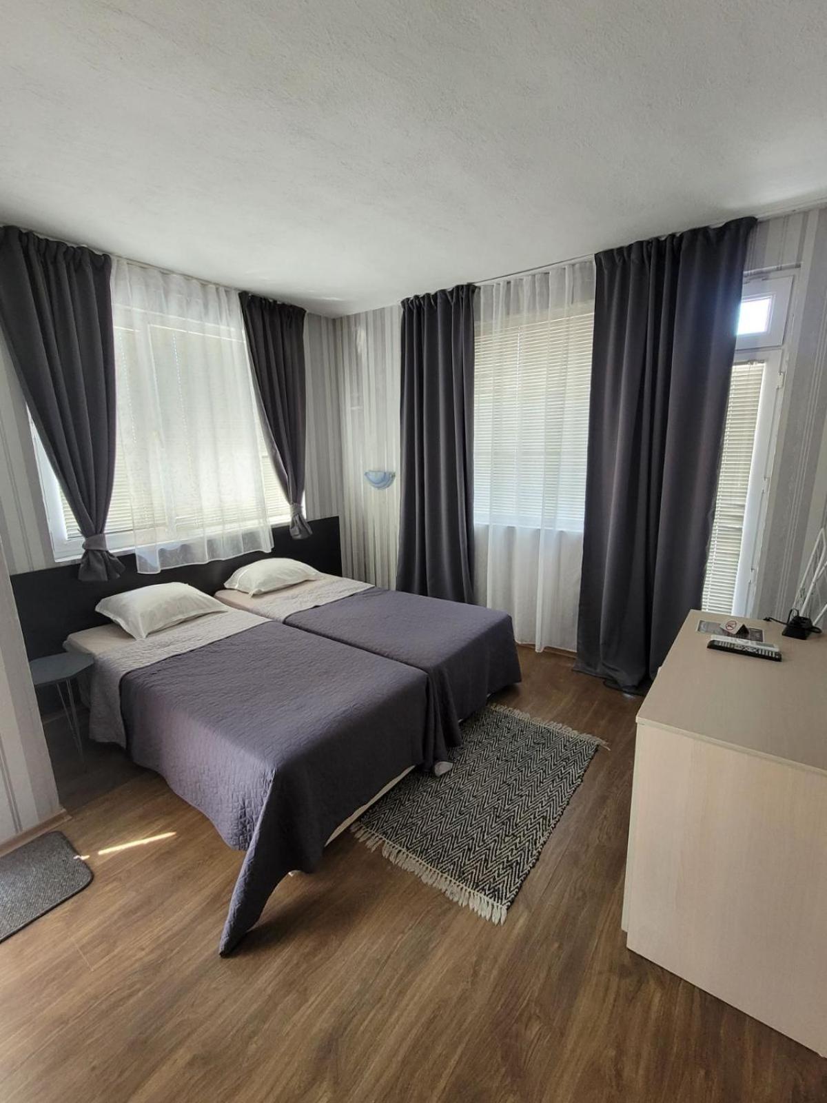 Guest House Taligarov Поморіє Екстер'єр фото